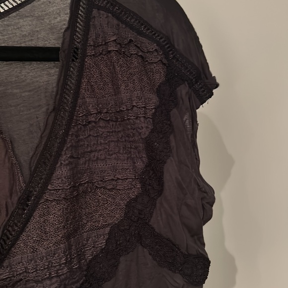 Detailed top - Picture 2 of 3